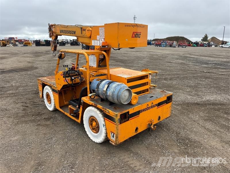Broderson IC-35-2C 8000 lb 4x2 Carry Deck Crane Other cranes