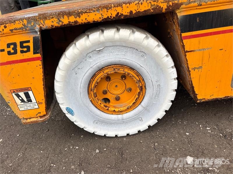 Broderson IC-35-2C 8000 lb 4x2 Carry Deck Crane Other cranes