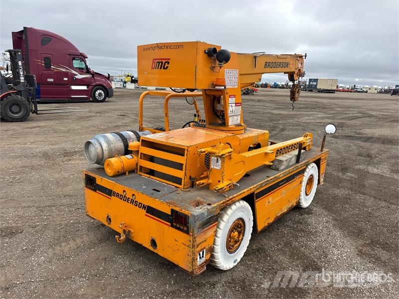 Broderson IC-35-2C 8000 lb 4x2 Carry Deck Crane Other cranes