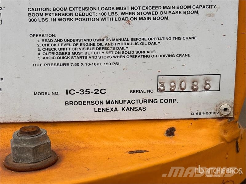 Broderson IC-35-2C 8000 lb 4x2 Carry Deck Crane Other cranes