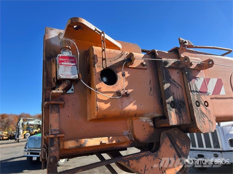 Broderson IC-80-3G 18000 lb 4x4 Carry Deck Crane Otras máquinas de elevación