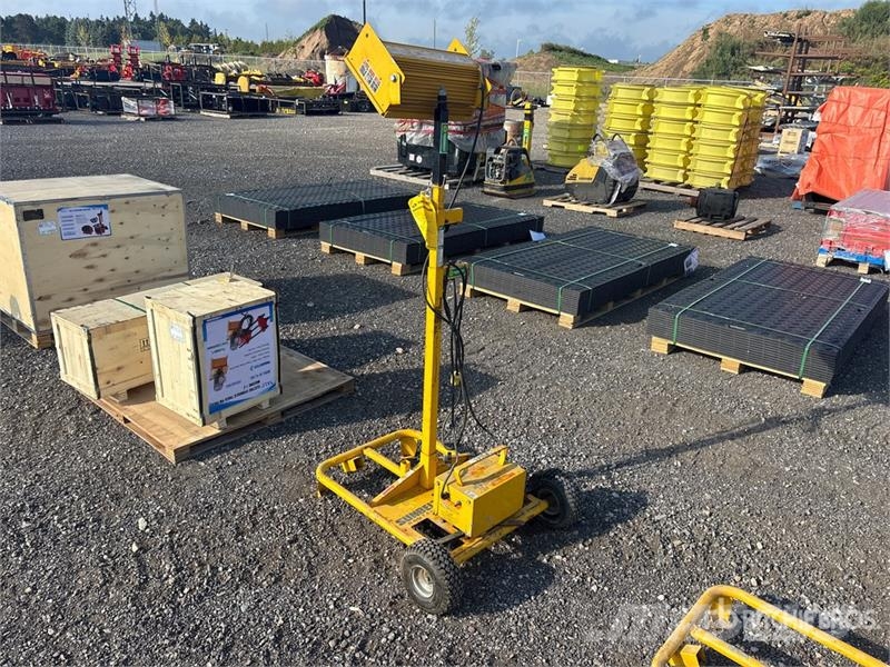 Bulldog BD1000MH 1000 W Light Tower أبراج خفيفة