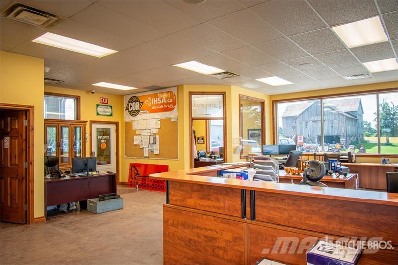 Burgessville, ON 385432 Highway 59 114.28 +/- Acre Kmetijstvo - drugo