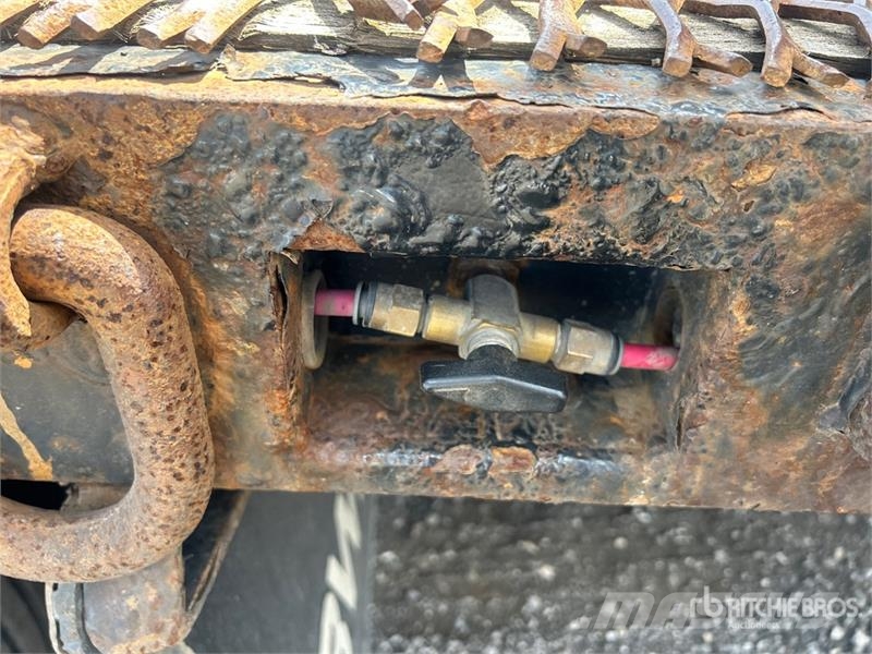 BWS Tri/A Lowboy Trailer ローローダー