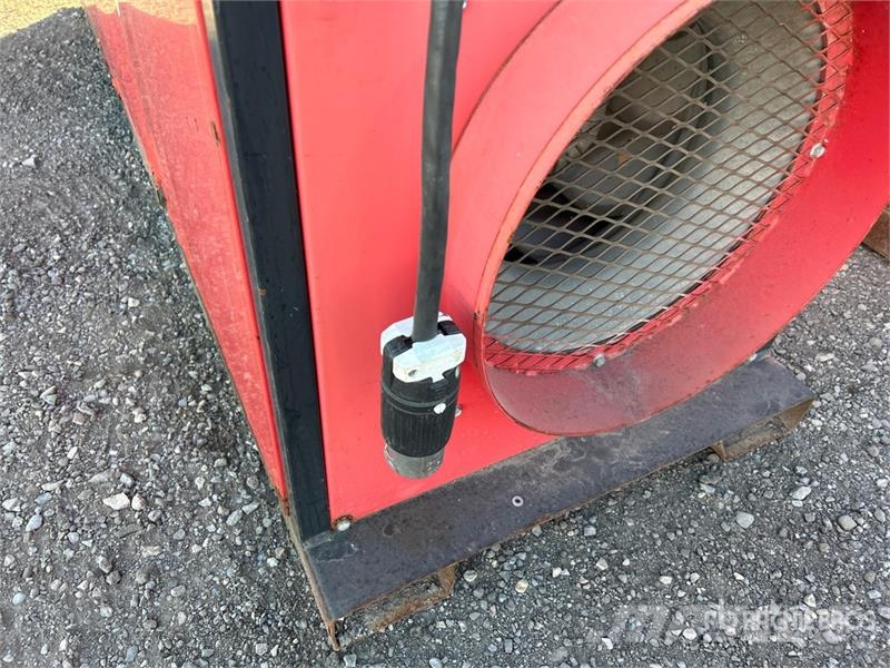 Campo Blaze700G 750000 BTU Space Heater Topení a zařízení pro rozmrazování