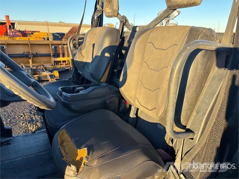 Can-am Defender XT 4x4 Utility Vehicle 다목적 장비