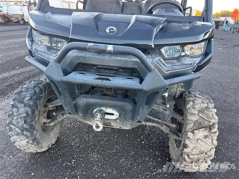 Can-am Defender XT 4x4 Utility Vehicle 다목적 장비