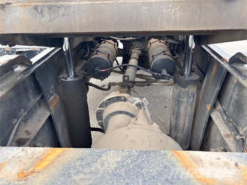 Capacity TJ7000 Terminaalitraktorit