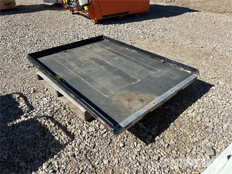 Cargo Glide 64 x 48 in Slide Out Truck Bed Tray Ostale kargo komponente