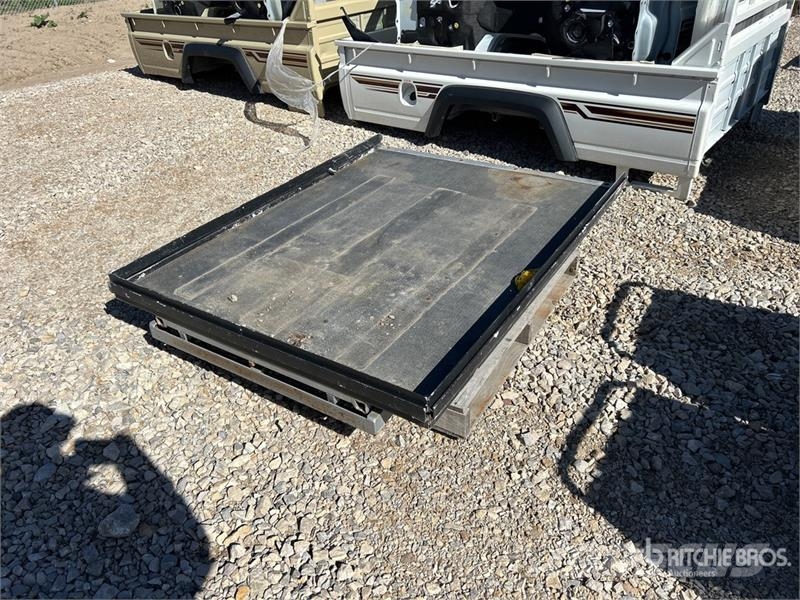 Cargo Glide 64 x 48 in Slide Out Truck Bed Tray Ostale kargo komponente