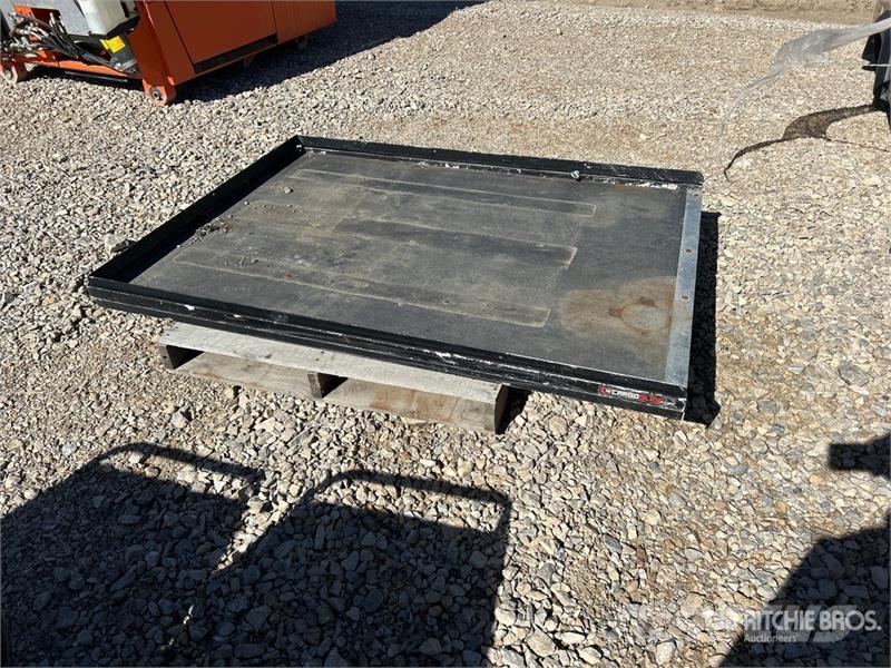 Cargo Glide 64 x 48 in Slide Out Truck Bed Tray Ostale kargo komponente