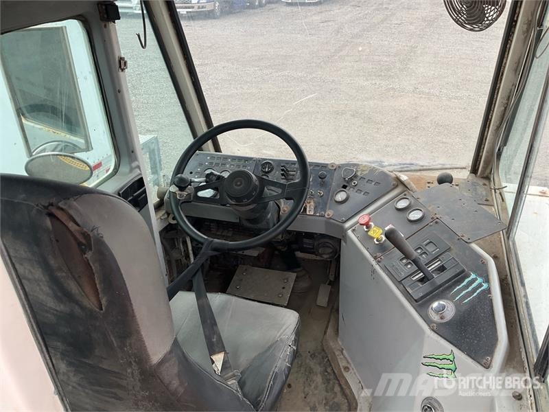 CARGOTEC 4X2 Spotter Truck Terminál targoncák