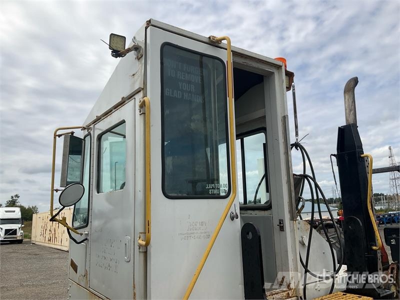 CARGOTEC 4X2 Spotter Truck Terminál targoncák