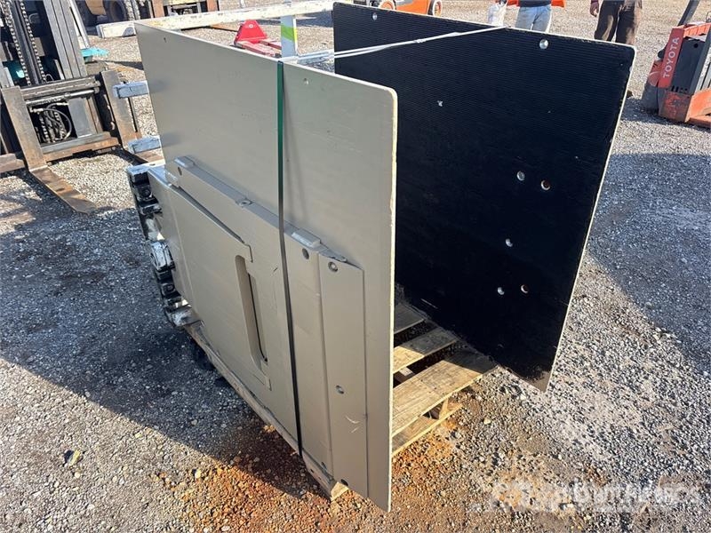 Cascade 48 in 4500 lb Carton clamp Fork Attachment Trukkihaarukat