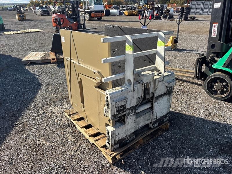 Cascade 48 in 4500 lb Carton clamp Fork Attachment Trukkihaarukat