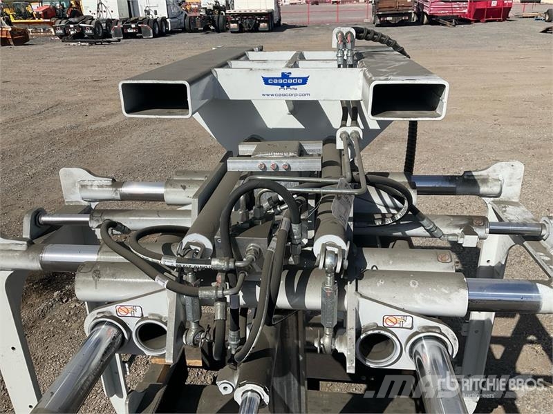 Cascade 5C-LPF-F Hydraulic Forklift Carton Clamp Attachmen معدات البناء - غير ذلك