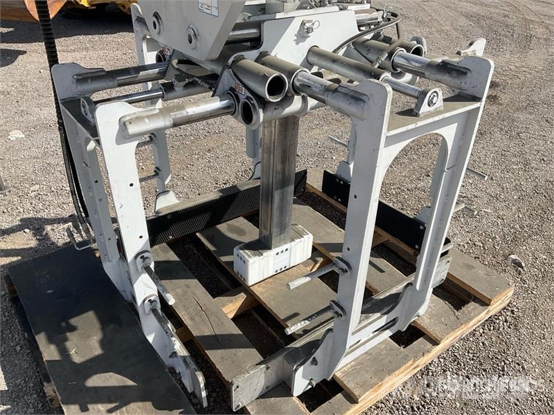 Cascade 5C-LPF-F Hydraulic Forklift Carton Clamp Attachmen معدات البناء - غير ذلك