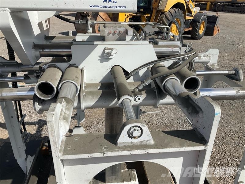 Cascade 5C-LPF-F Hydraulic Forklift Carton Clamp Attachmen معدات البناء - غير ذلك