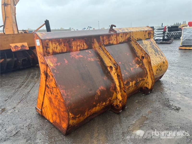 CASE 114 in Wheel Loader Bucket Buckets