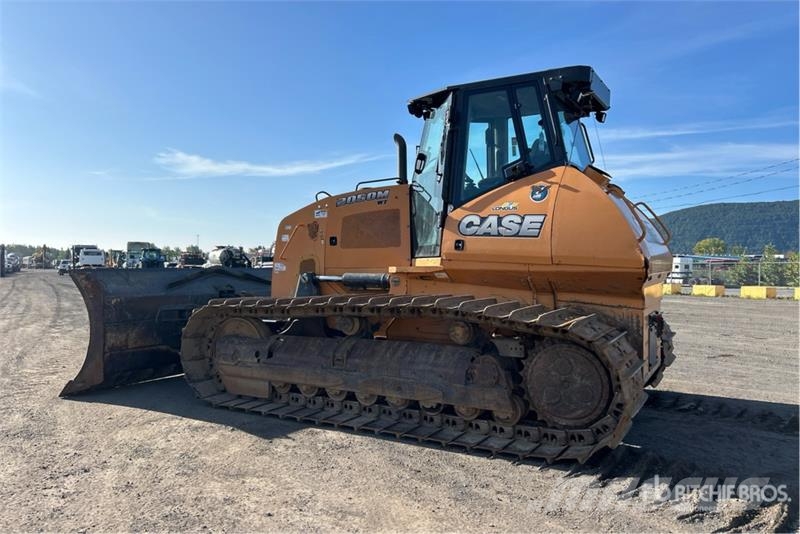 CASE 2050M LGP Bulldozer