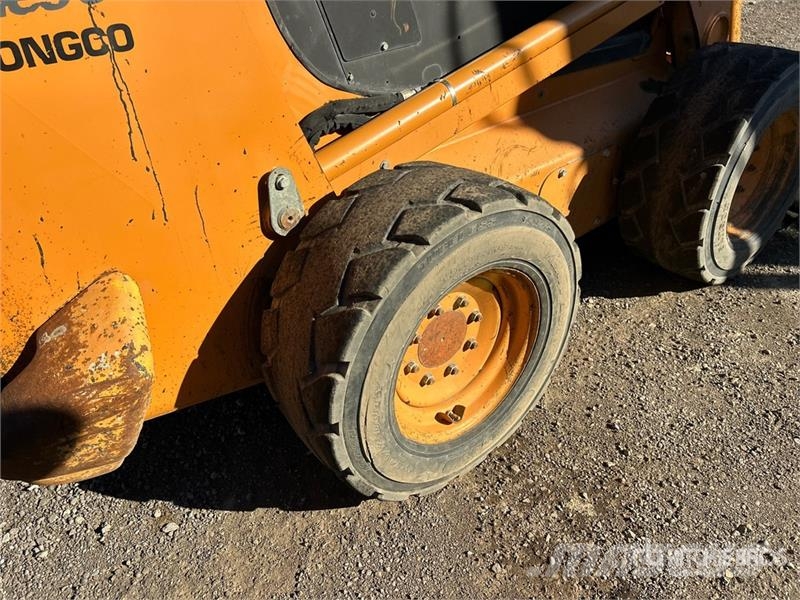 CASE 465 Series 3 Skid Steer Loader Kompaktlastere
