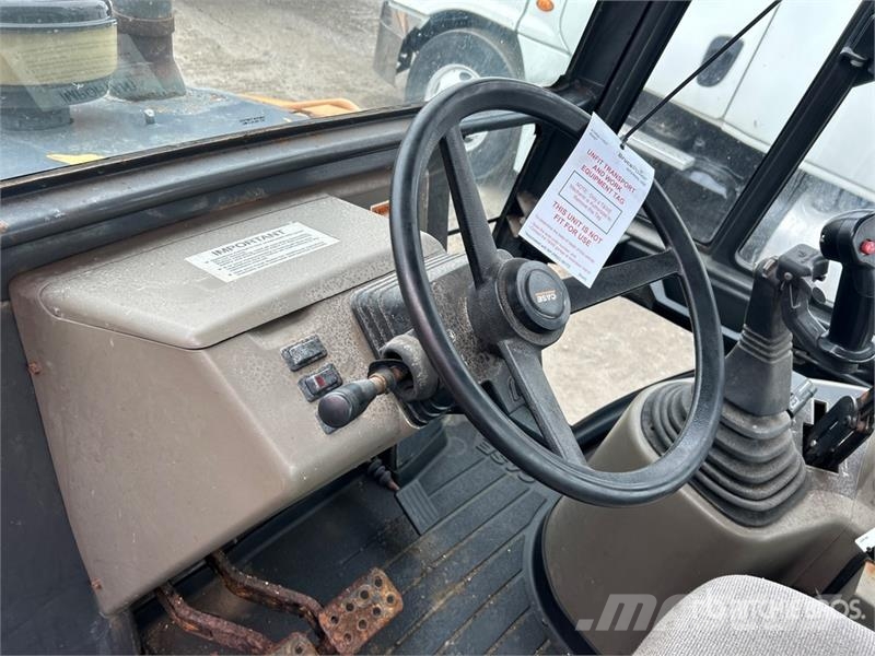 CASE 570MXT Series III Landscape Loader Wheel loaders