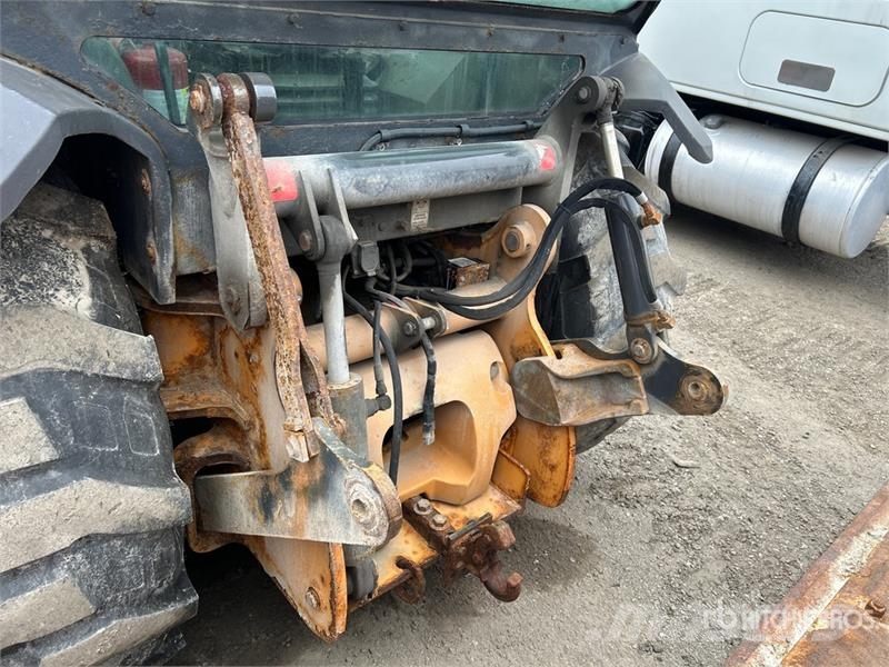CASE 570MXT Series III Landscape Loader Wheel loaders
