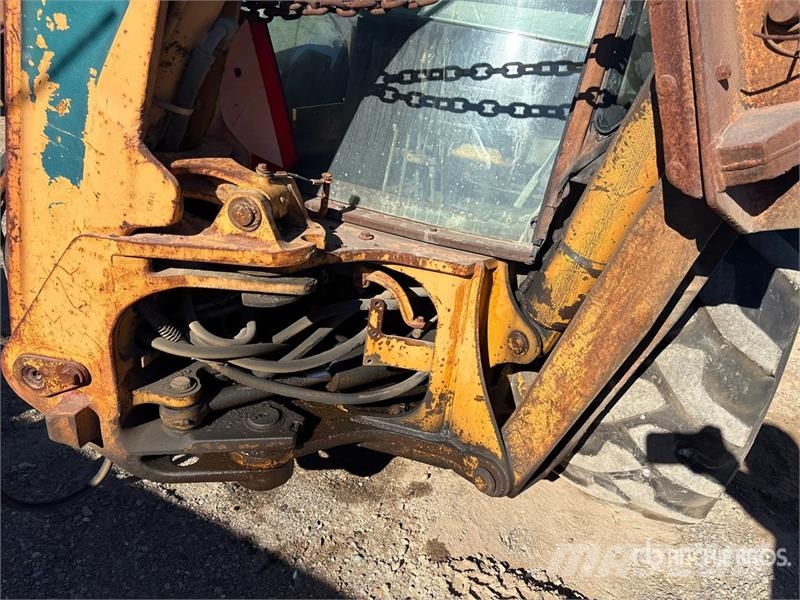 CASE 580 Super K 4x2 Backhoe Loader (Inoperable) Baggerlader