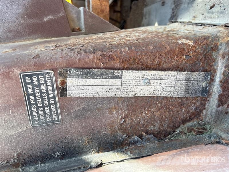 CASE 580 Super K 4x2 Backhoe Loader (Inoperable) Baggerlader