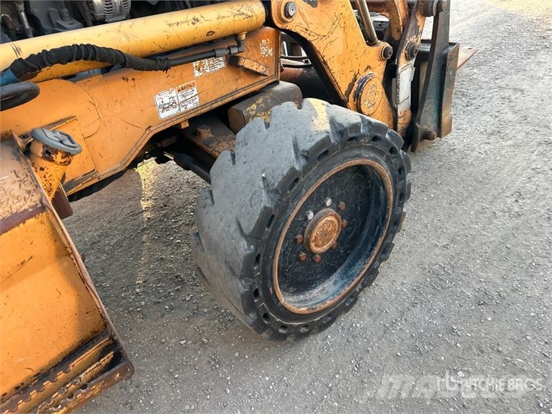 CASE 580 Super M Series 2 لوادر ذات جرافات عكسية