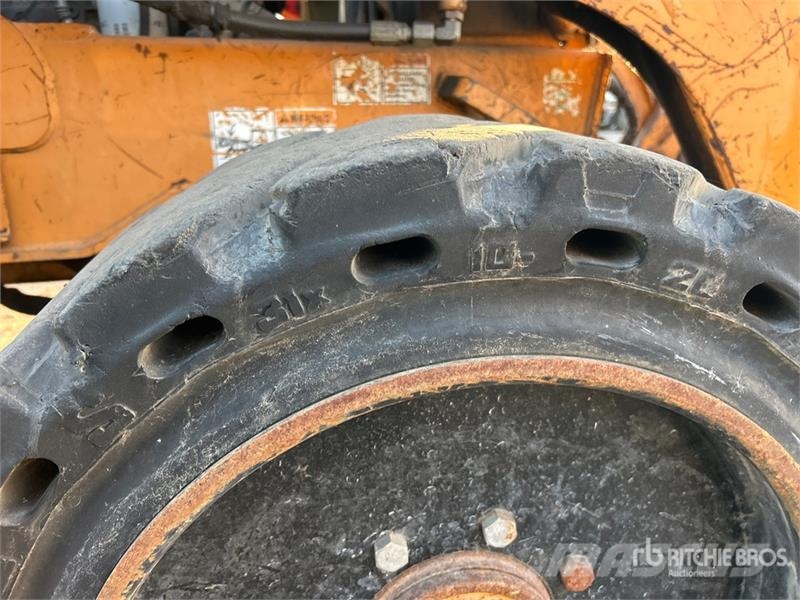 CASE 580 Super M Series 2 لوادر ذات جرافات عكسية