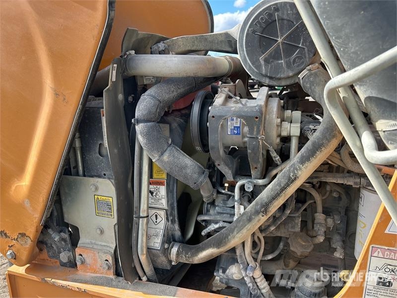 CASE 580SV 4x4 Backhoe Loader Rovokopači