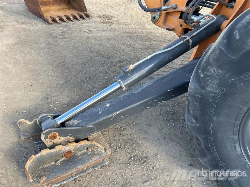 CASE 580SV 4x4 Backhoe Loader Rovokopači