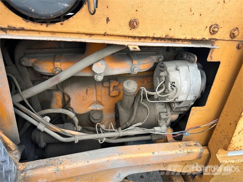 CASE 586 6000 lb 4x2 Rough Terrain Forklift Montacargas todo terreno
