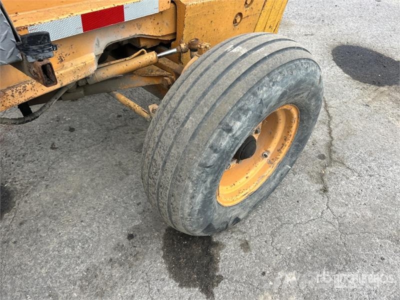 CASE 586 6000 lb 4x2 Rough Terrain Forklift Montacargas todo terreno