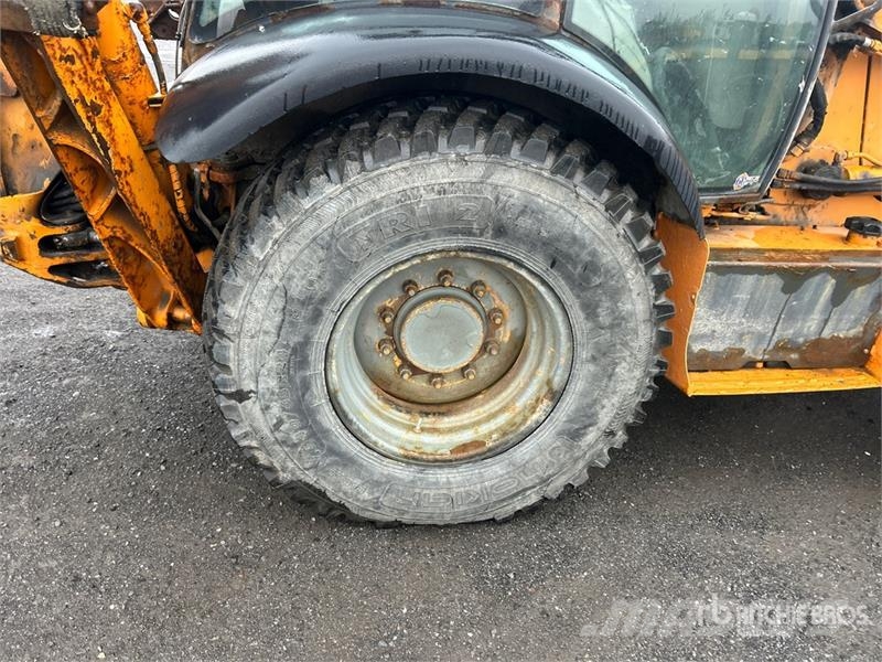 CASE 590 Super N Tractopelle