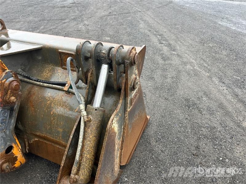 CASE 590 Super N Tractopelle