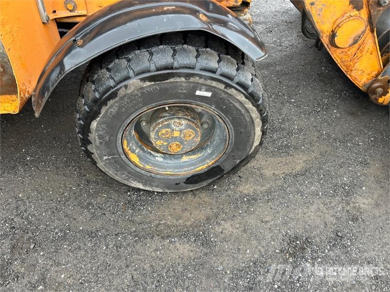 CASE 590 Super N Tractopelle