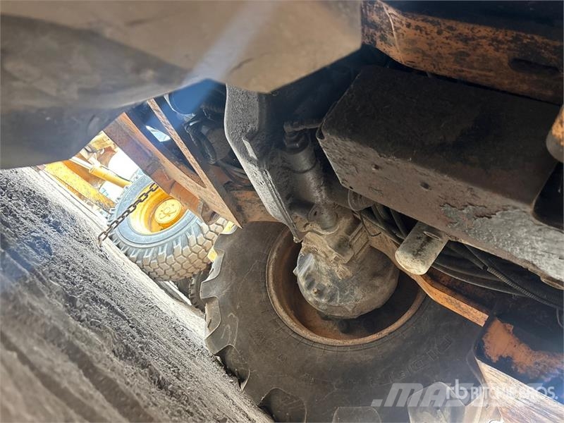 CASE 590SN 4x4 Backhoe Loader Retroescavadoras