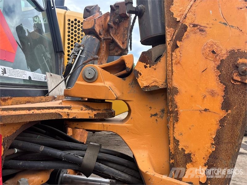CASE 590SN 4x4 Backhoe Loader Retroescavadoras
