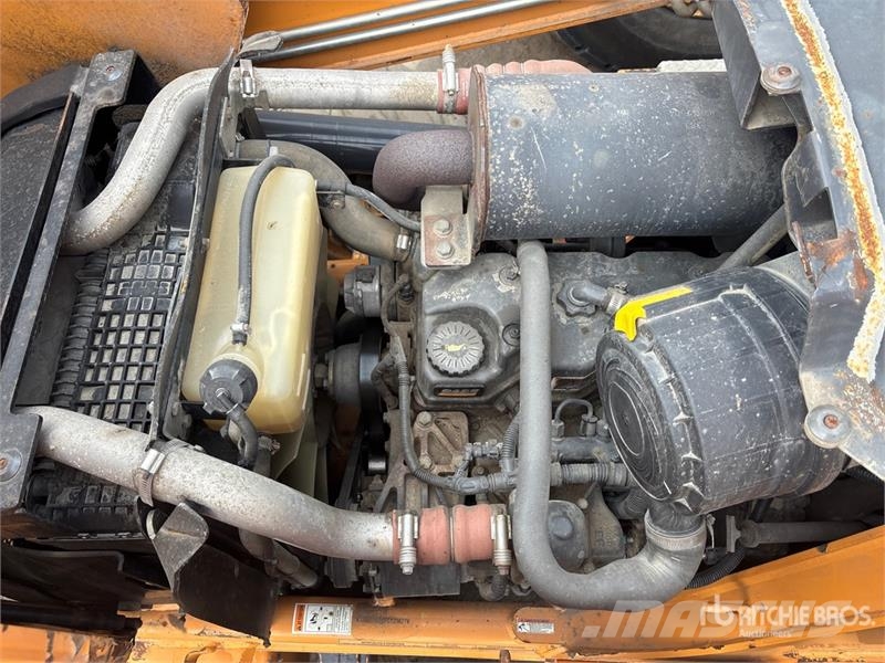 CASE 590SN 4x4 Backhoe Loader Retroescavadoras