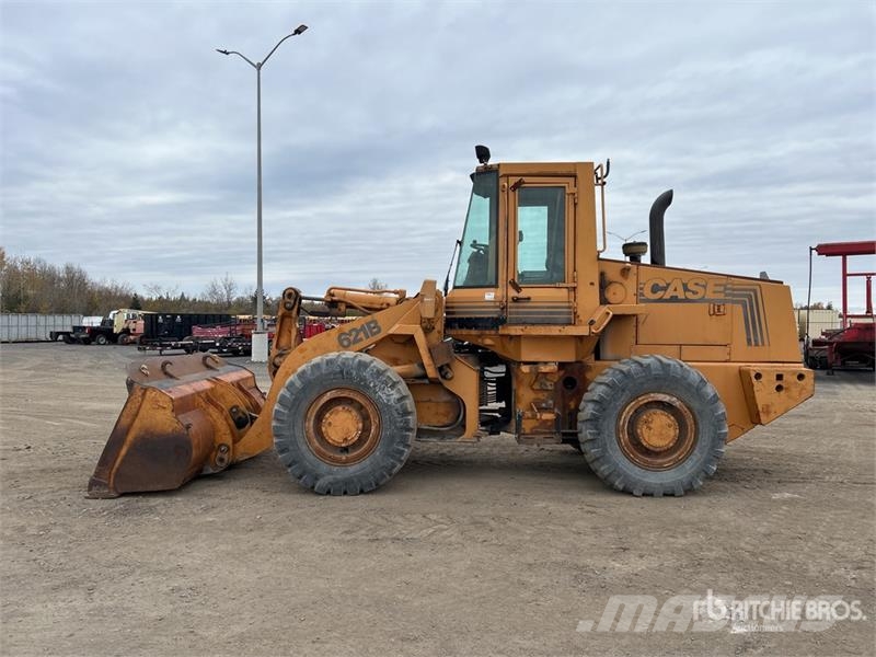 CASE 621B Wheel Loader Iekrāvēji uz riteņiem