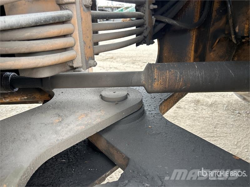 CASE 621B Wheel Loader Iekrāvēji uz riteņiem