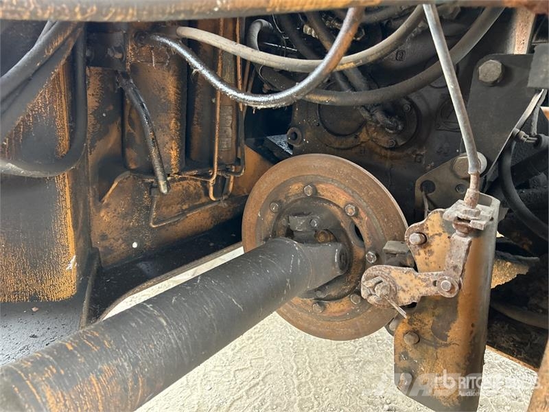 CASE 621B Wheel Loader Iekrāvēji uz riteņiem