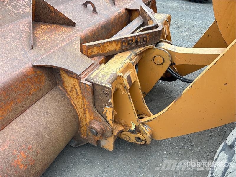 CASE 621D Carregadeiras de rodas