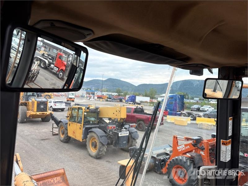 CASE 621D Carregadeiras de rodas