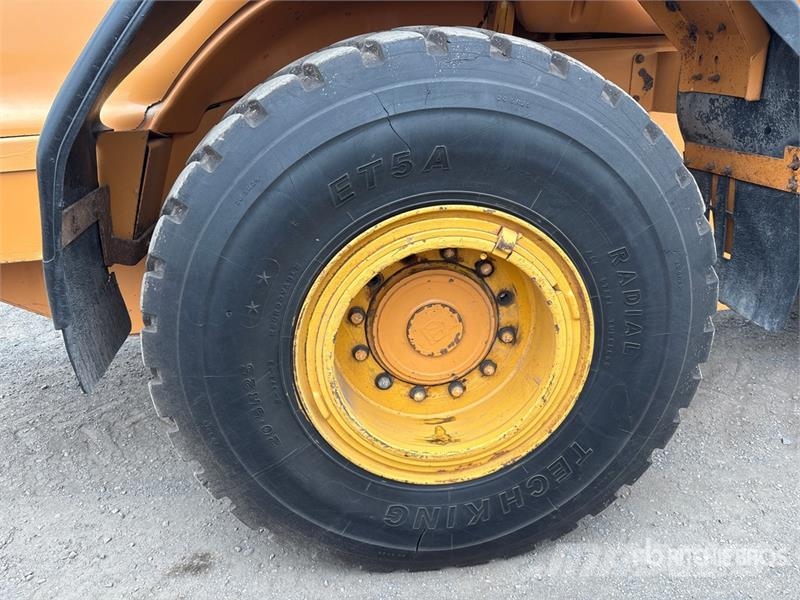 CASE 621D Carregadeiras de rodas