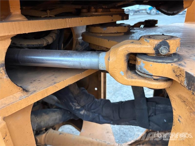 CASE 621D Carregadeiras de rodas