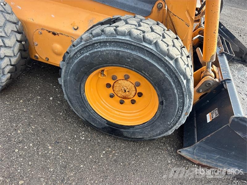 CASE 75XT Skid steer loaders