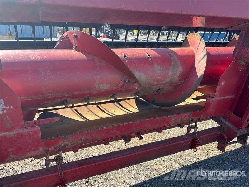 Case IH 1020 Testate per mietitrebbie